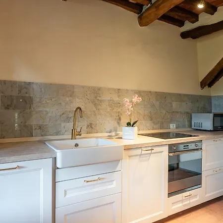 Borghetto Gaddini - Il Dottore Deluxe Apartment- Panoramic View&pool * Lucca